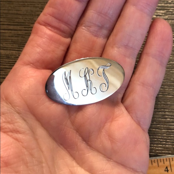 Vintage Oval Sterling Silver Monogramed Pin MKT - Picture 11 of 11